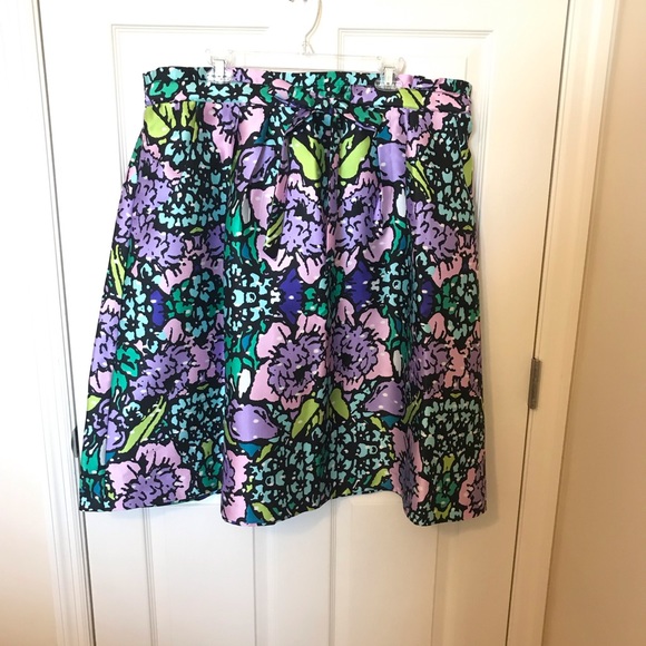 Melissa McCarthy & Seven Jeans A-Line Floral Skirt - Picture 3 of 6